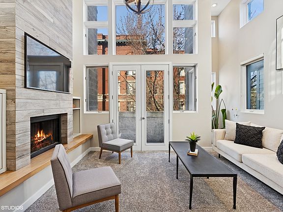 5th image of 1625 W Barry Ave #3