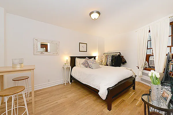 Rented by Cooper & Cooper Real Estate | media 24