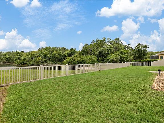 5th image of 3015 LYNWOOD COURT