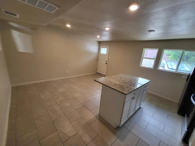 118 Esmeralda Dr #103 — Photo 5