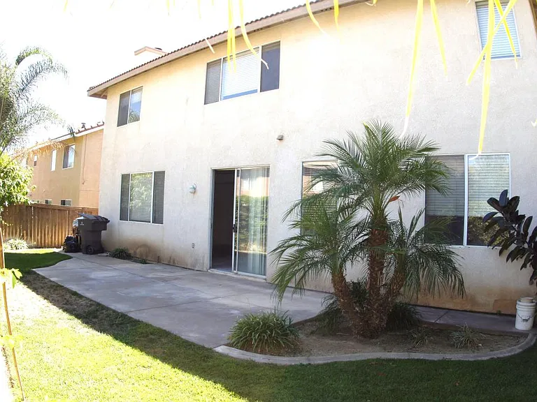 1402 Abernathy Dr — Photo 2