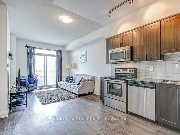 7890 Bathurst St, Vaughan, ON