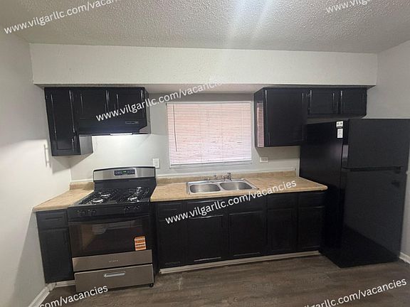 2nd image of 5006 Magoun Ave #1F
