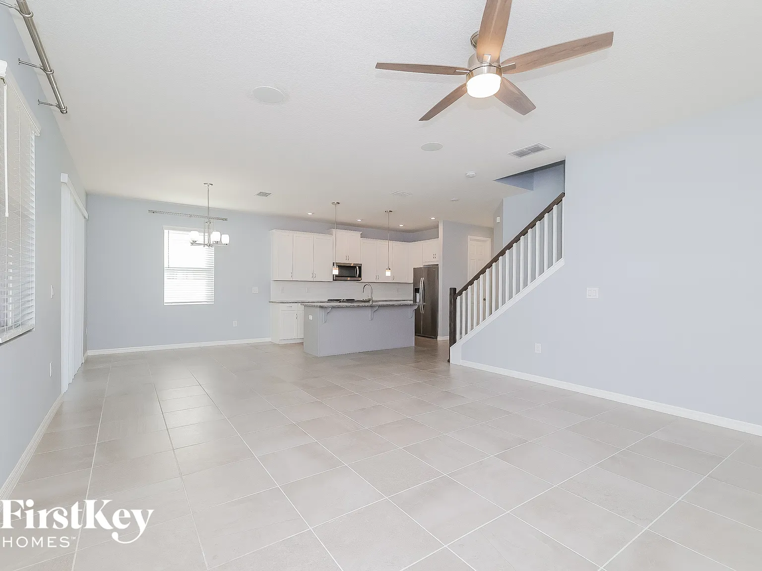 3 bed, 2.5 bath, 1860 sqft, $3,005 — Photo 3