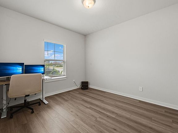 5th image of 18618 Austin Ridge Dr
