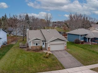 365 Oakwood Dr, Shoreview, MN 55126