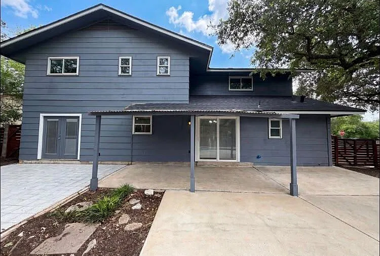 4 bed, 2.0 bath, 2348 sqft, $2,000 — Photo 4