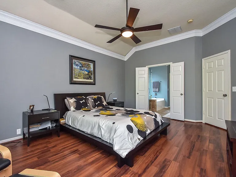 1211 Deerbrook Dr — Photo 17