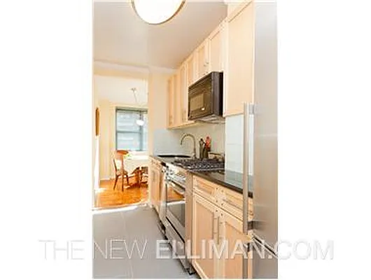 Sold by Douglas Elliman | media 14