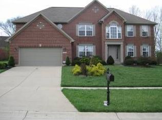 2295 Ross Estates Dr, Hamilton, OH 45013