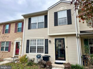 56 Hardwood Dr, Rosedale, MD 21237