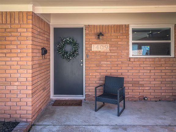 2nd image of 1409 Wisterwood Dr