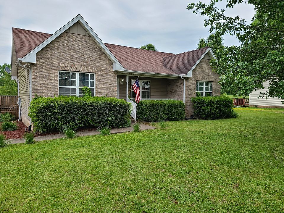 1st image of 146 Oak Hill Dr