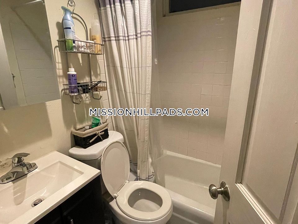 2nd image of 17 Parker Hill Ave #2I