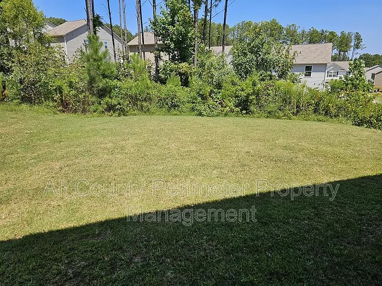 303 Augusta Woods Dr — Photo 18