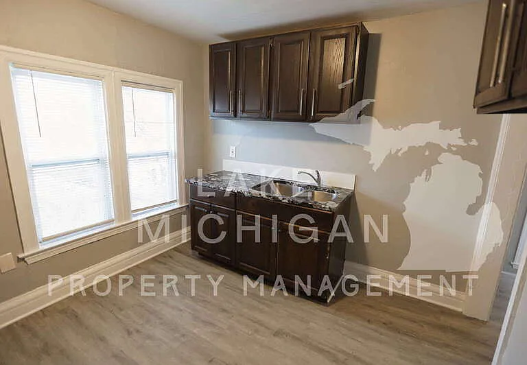 1403 Turner Ave NW #2 — Photo 4