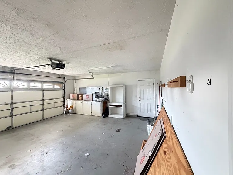 4034 Kristanna Dr — Photo 35