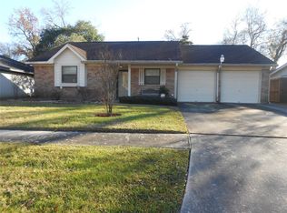 14214 Roundstone Ln, Houston, TX 77015