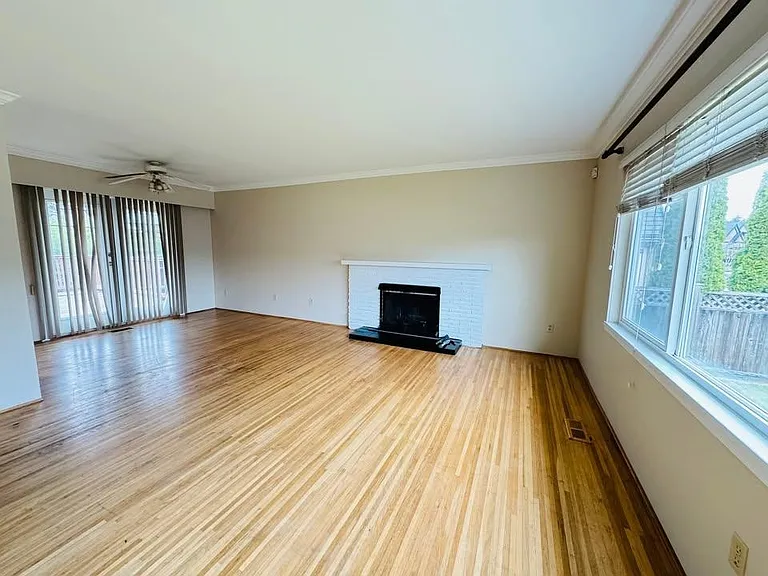 8400 Fairhurst Rd — Photo 5