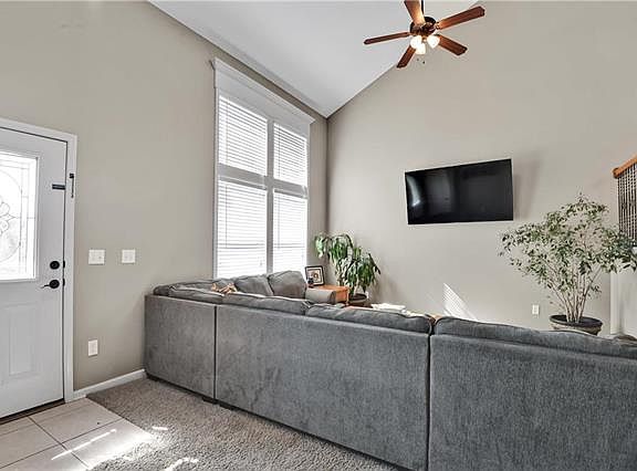 2nd image of 1607 S 104th Ter