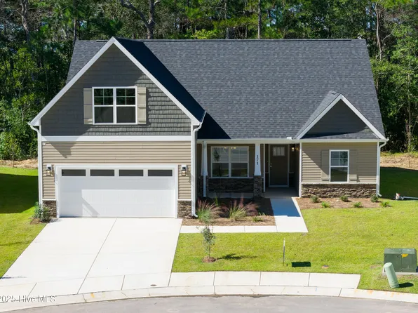 171 Portico Court, Hampstead, NC 28443