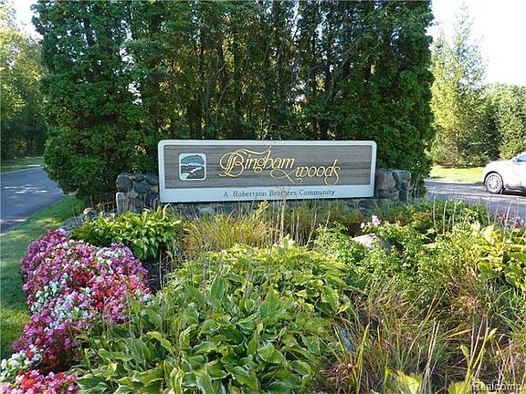 2nd image of 30735 Oakview Way #1