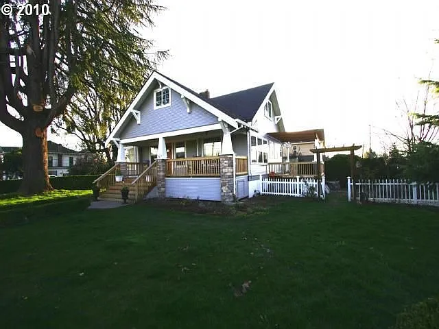 347 South Park photo 1