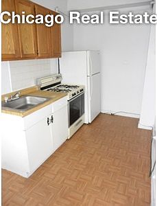 4th image of 5920 N Clark St APT 606