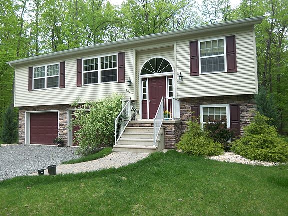 2nd image of 1047 Brady St