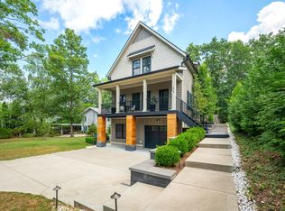214 Marx Dr, New Buffalo, MI