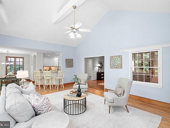 4th image of 12016 Edge Park Ct