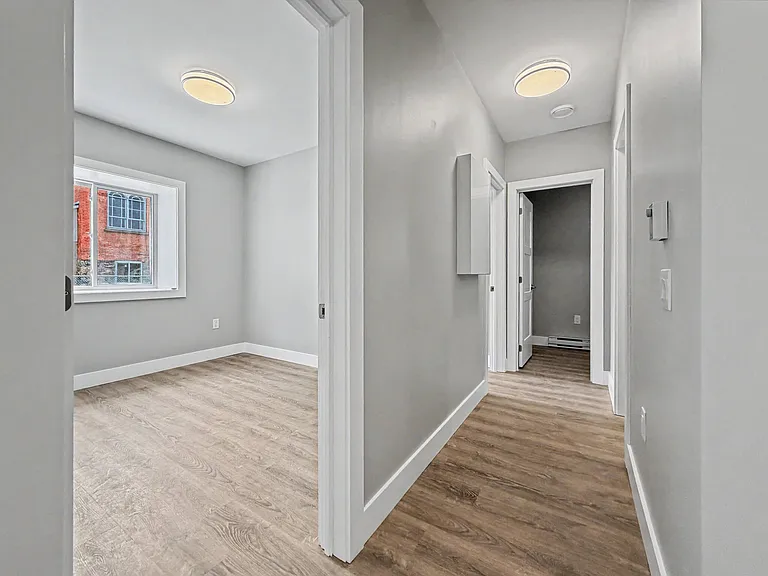 199 Pine St #2 — Photo 7