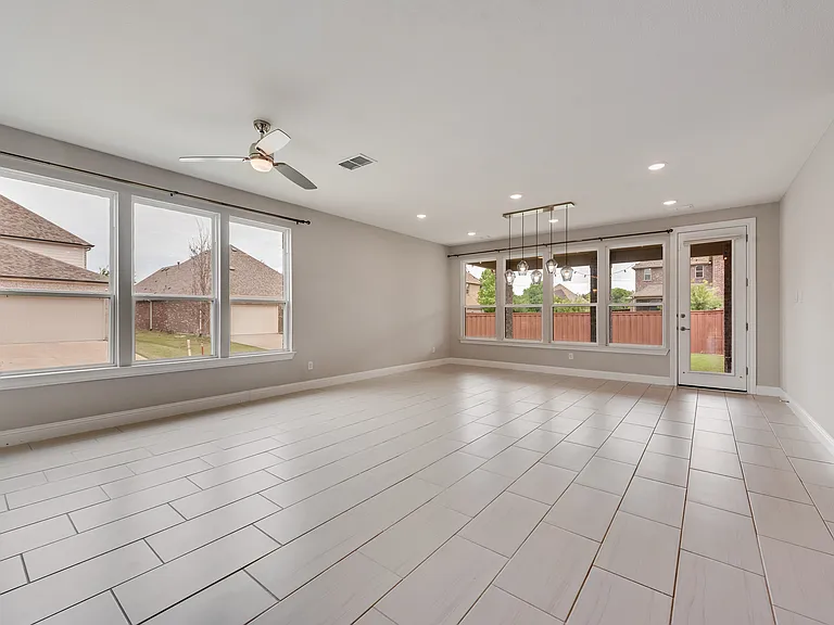 9814 Gristmill Ln — Photo 5