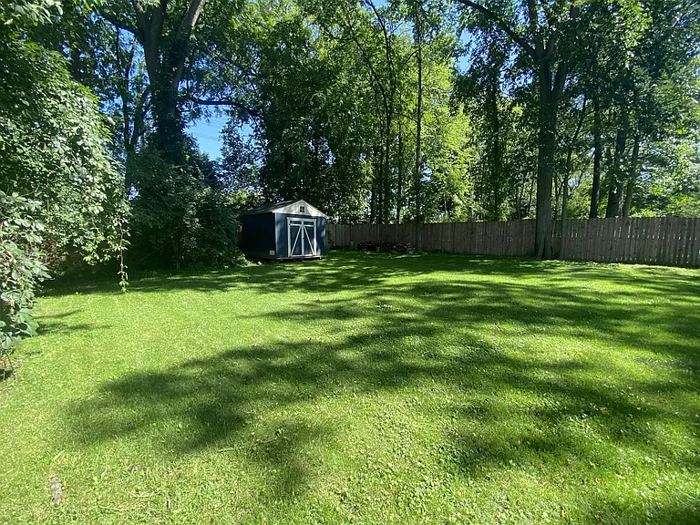2609 Lillian Rd — Photo 5