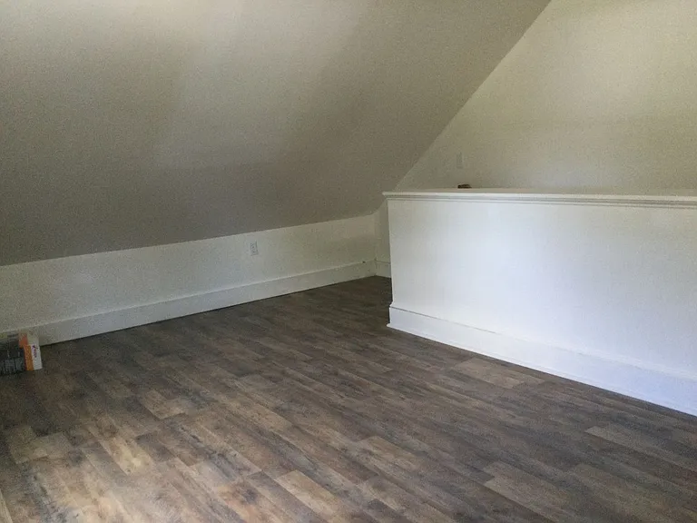 209 W Frederick St — Photo 59