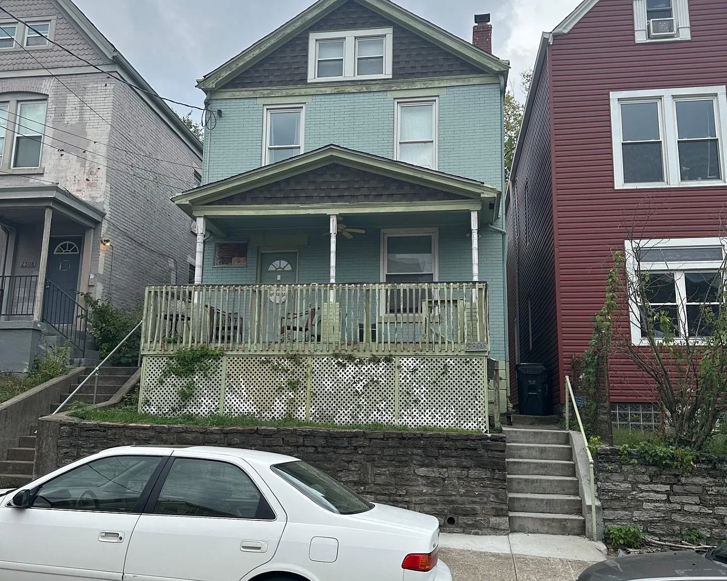 4 bed, 1600 sqft, $2,850 — Photo 1