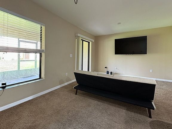 4th image of 2516 Oleander Lakes Dr