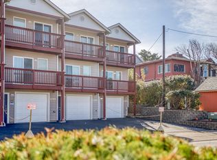 1284 NW 15th St, Lincoln City, OR