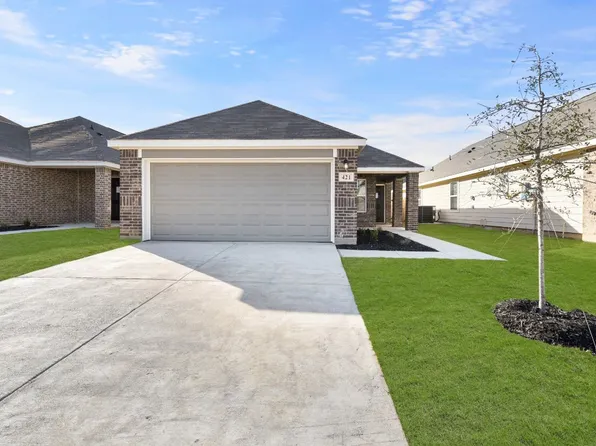 421 Sussex Dr, Fort Worth, TX 76140