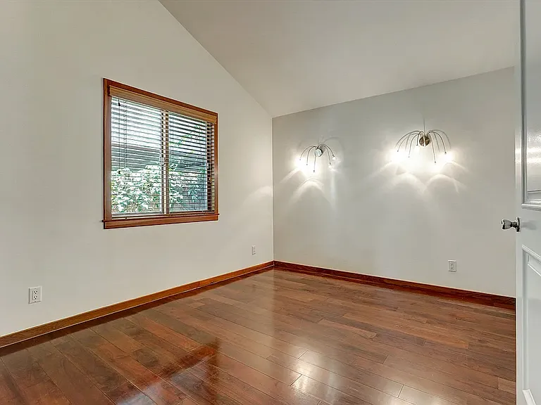 3947 Huron Ave #A — Photo 24