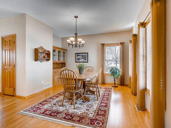 5th image of 6421 Deerwood Ln