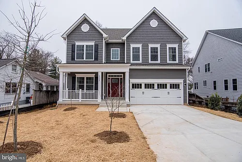 6928 Regent Ln Photo 1