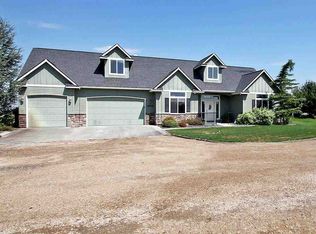 21074 Po Dunk Ln, Greenleaf, ID 83626