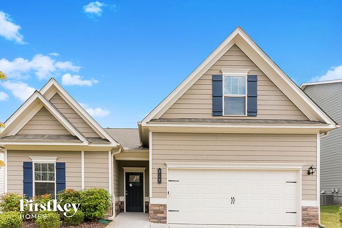 1st image of 215 Woodford Dr