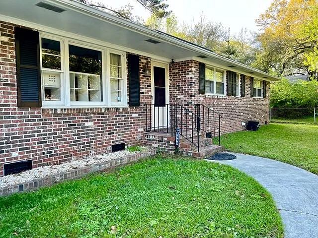 Building Photo - 4739 Mimosa St