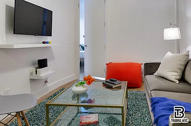 1681 Lexington Avenue, #3R