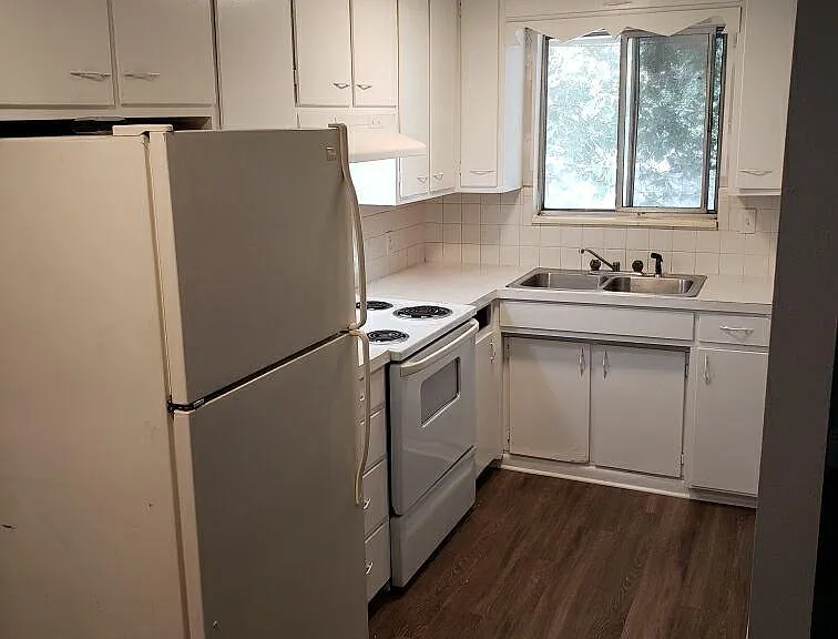 1637 Kimbark St #7 — Photo 4