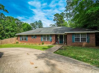 3755 Piney Bough Dr, Huntsville, TX 77340