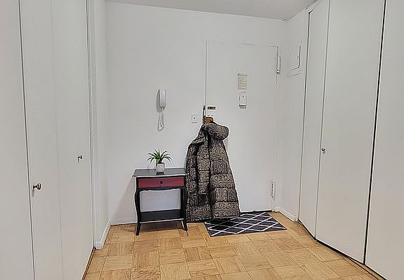 5th image of 245 E 63rd St APT 1827