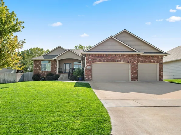 3325 S Bluelake Ct, Wichita, KS 67215